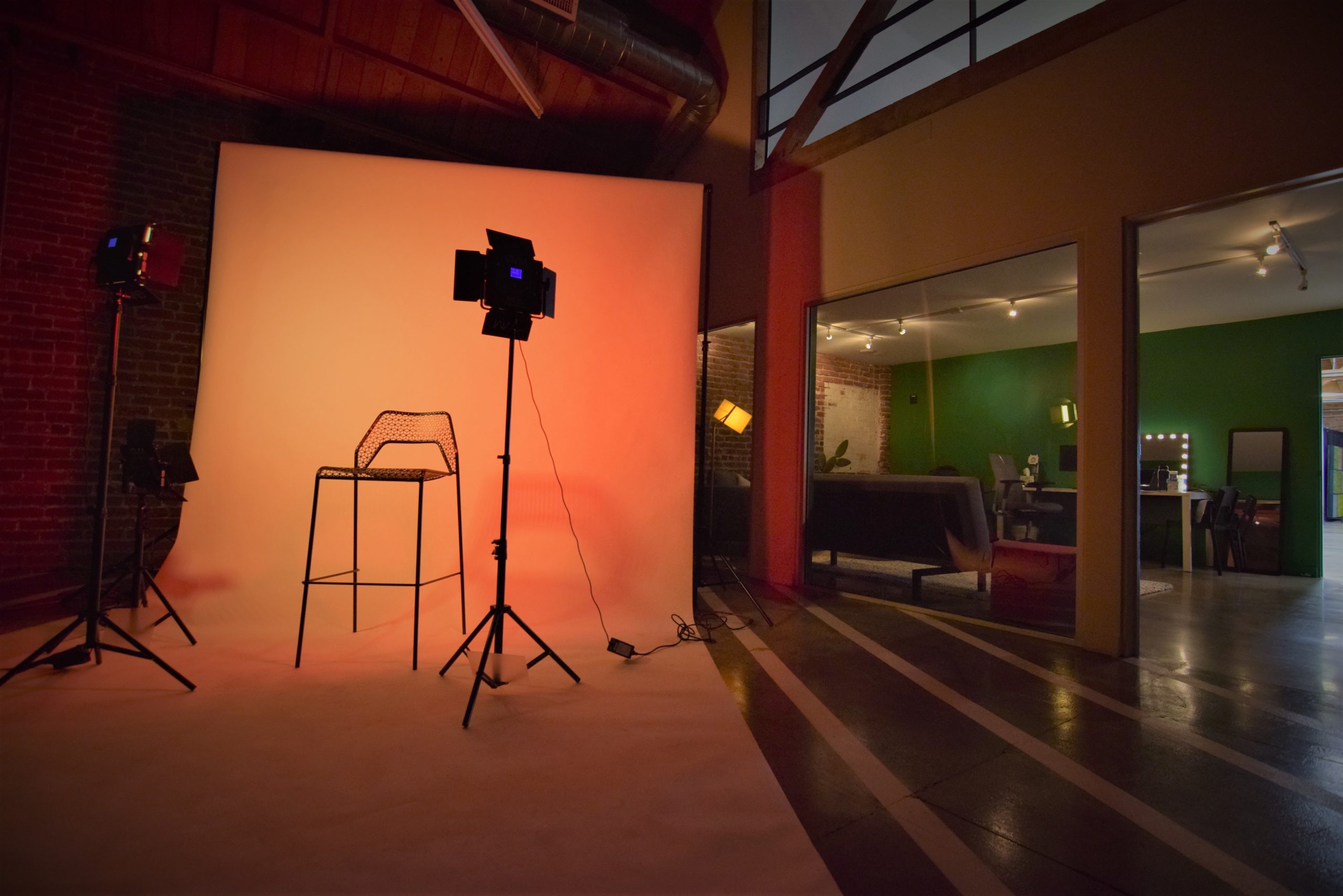 MGS Photoshoots Seamless Backdrop Mood Lighting and Green Room