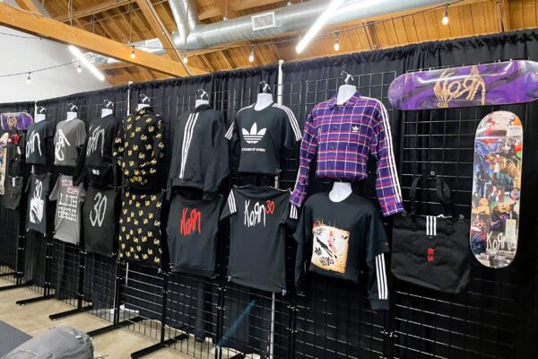 MG Studio Event - Korn Pop-Up Merch Wall 01