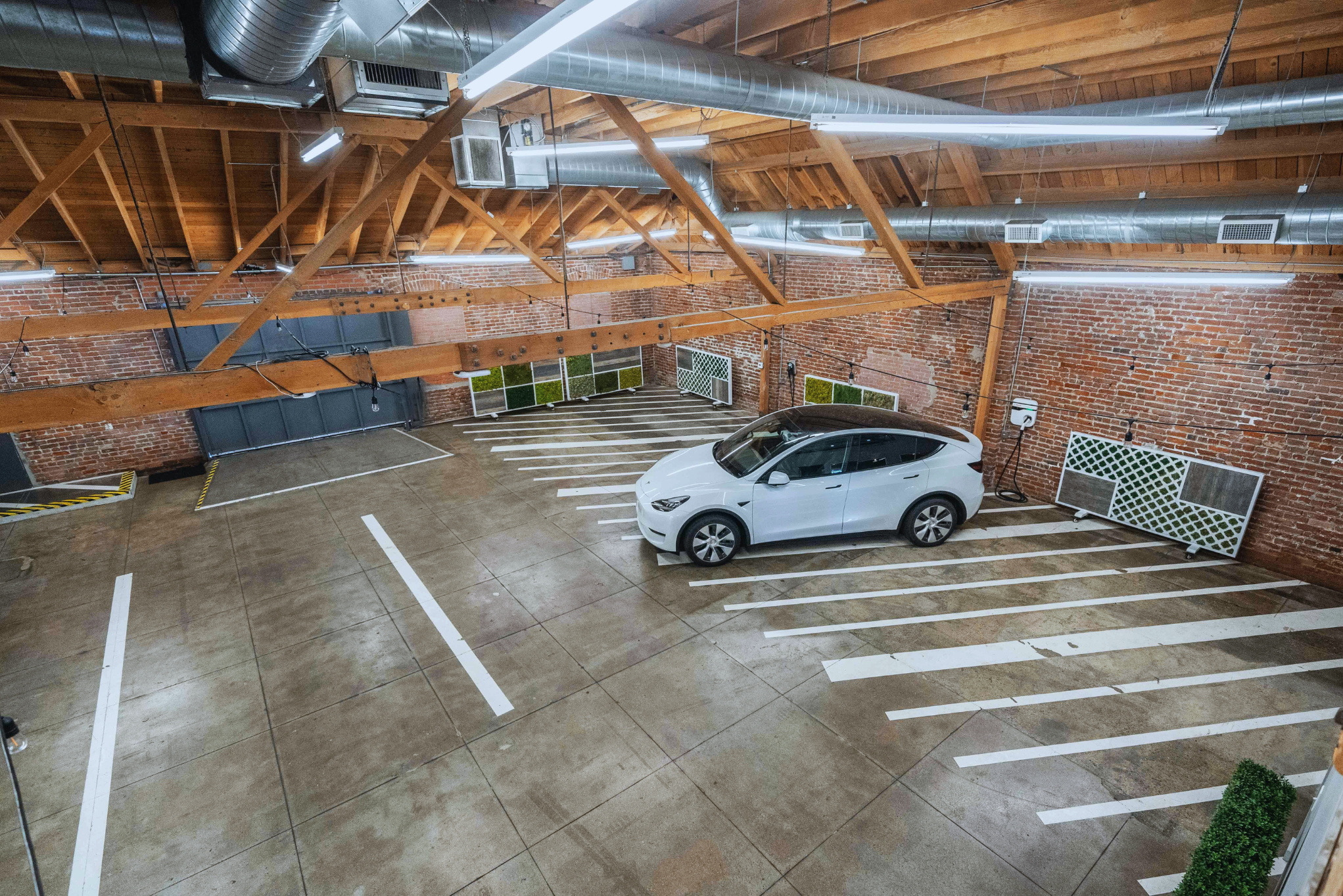 MG Studio Connecticut St. Room From Above - MR